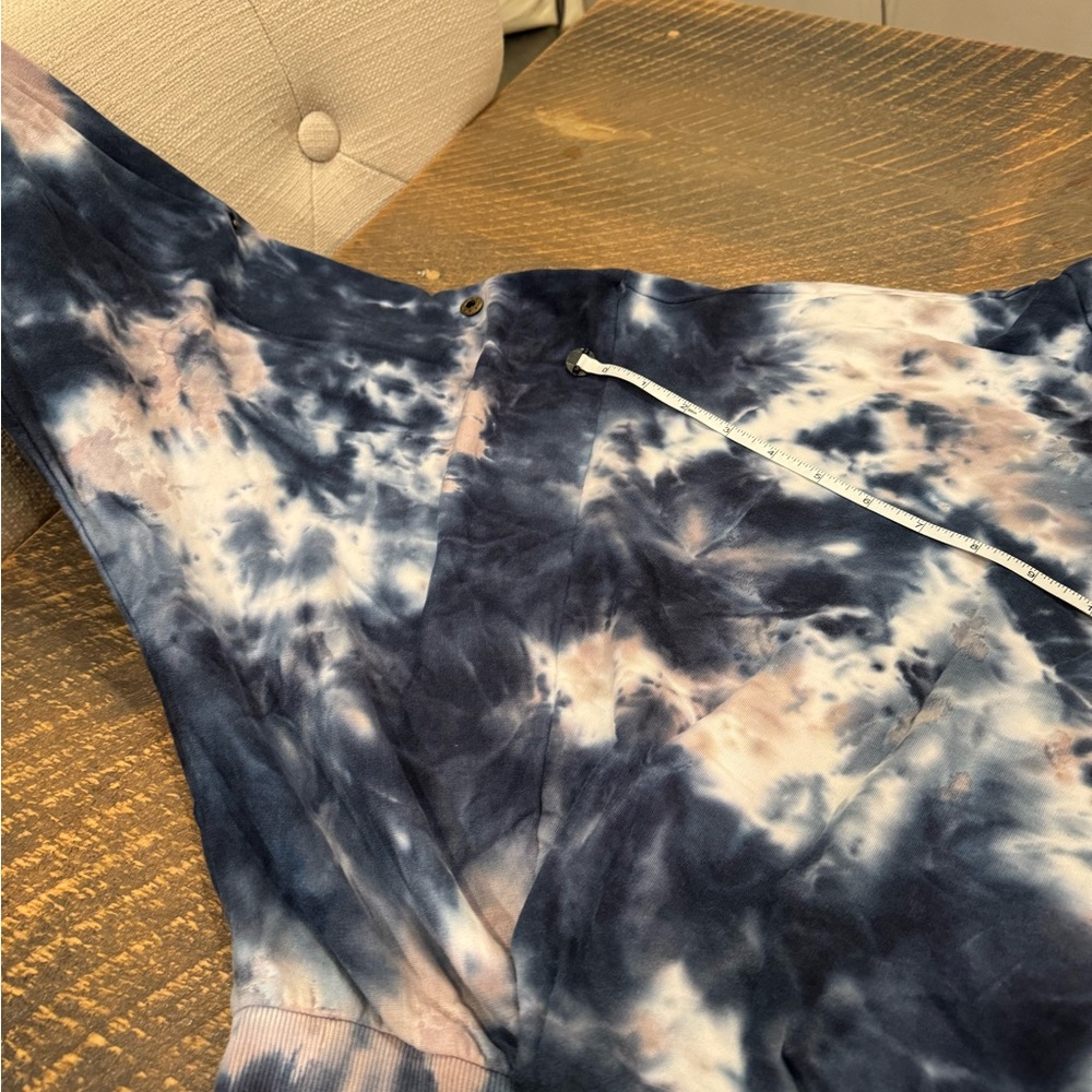 Young Fabulous & Broke- Tie Dye Hoodie Sweatshirt, NWOT, Size Medium/Large - Picture 6 of 7